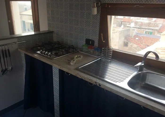 公寓 Royal Mandralisca 切法卢